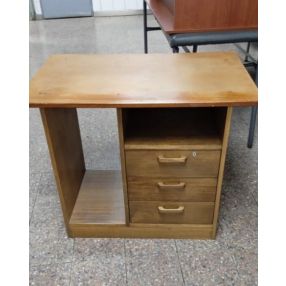 Mesa de escritorio con 3 cajones de madera